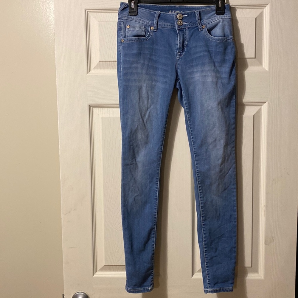 Juniors Jeans! Size 5!